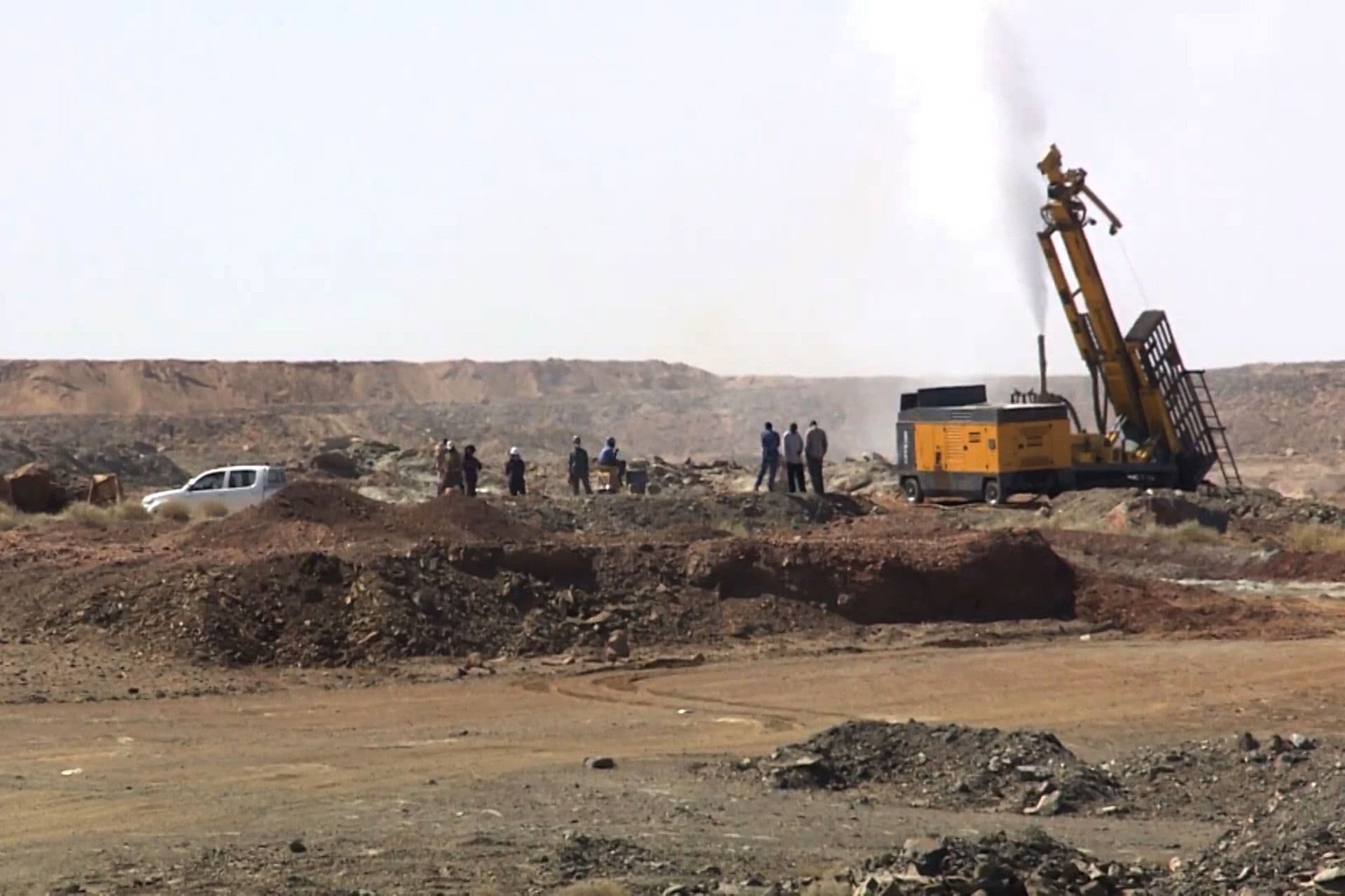 شركات تعدين في السودان تهدد بوقف إنتاج الذهب