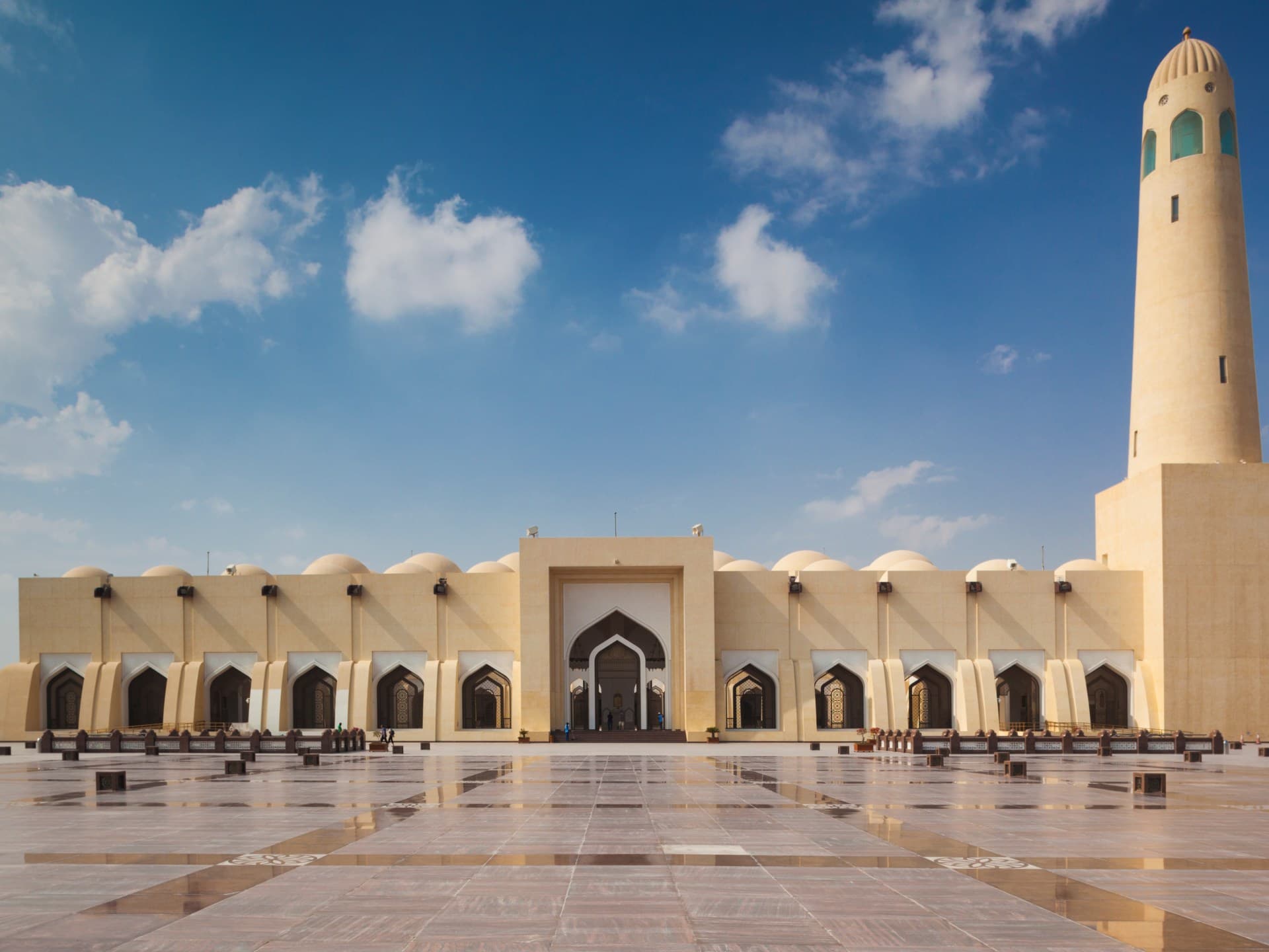 "بلسان عربي مبين".. إصدار قطري جديد لترسيخ دور العربية في الهوية الإسلامية
