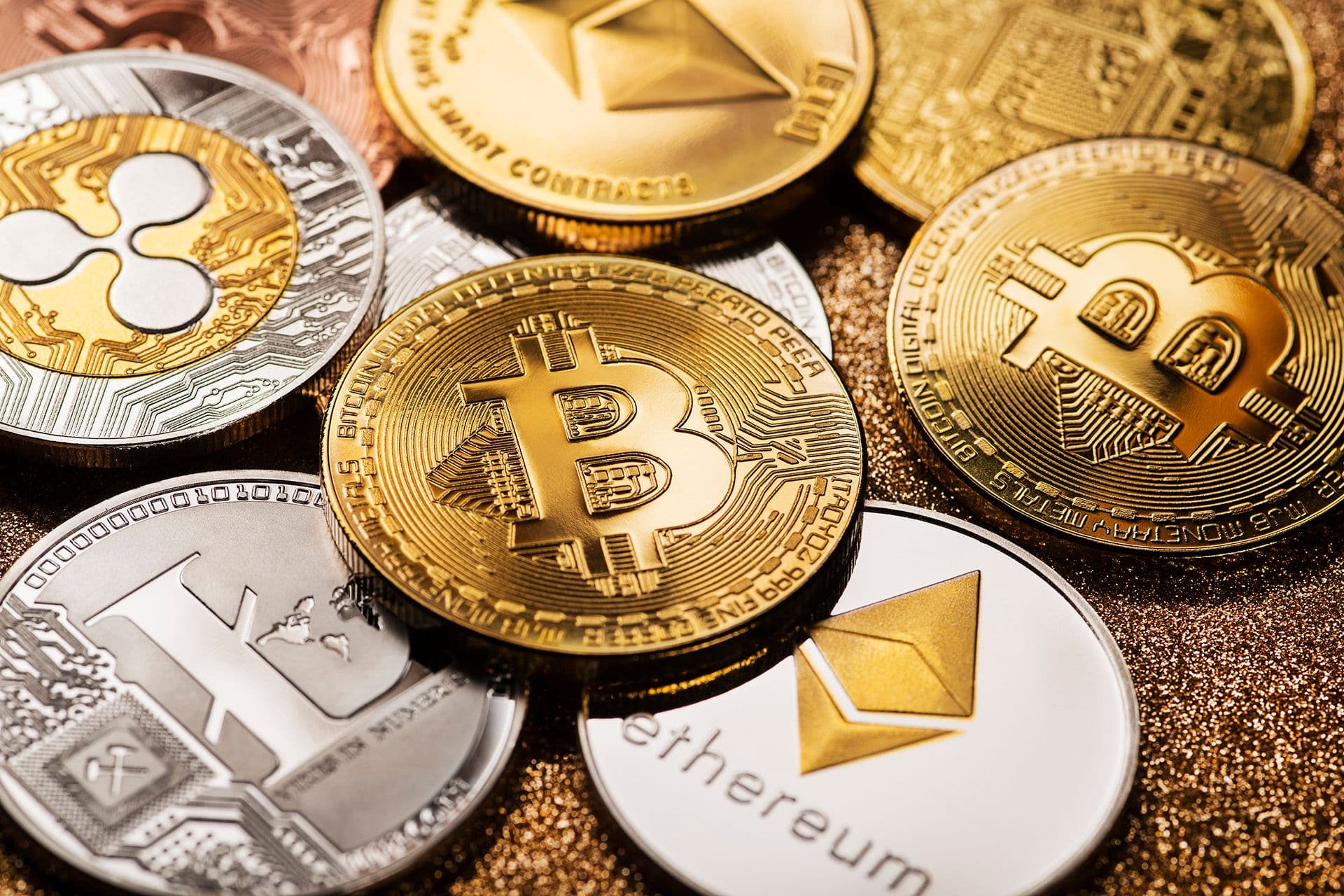 العملات المشفرة.. مال لا تديره البنوك