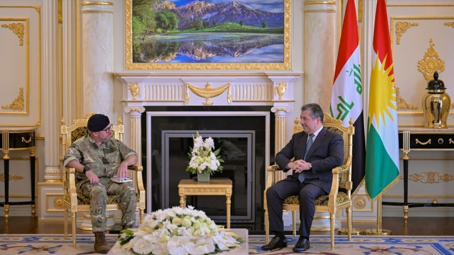 رئيس حكومة إقليم كوردستان يستقبل وفداً عسكرياً بريطانياً