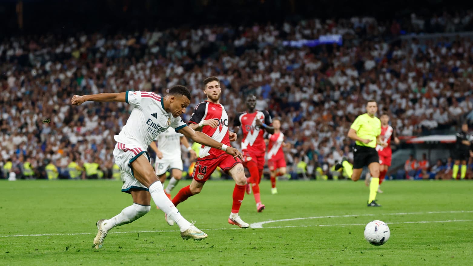 الدوري الإسباني: ريال مدريد يحقّق فوزاً عريضاً على رايو فايكانو