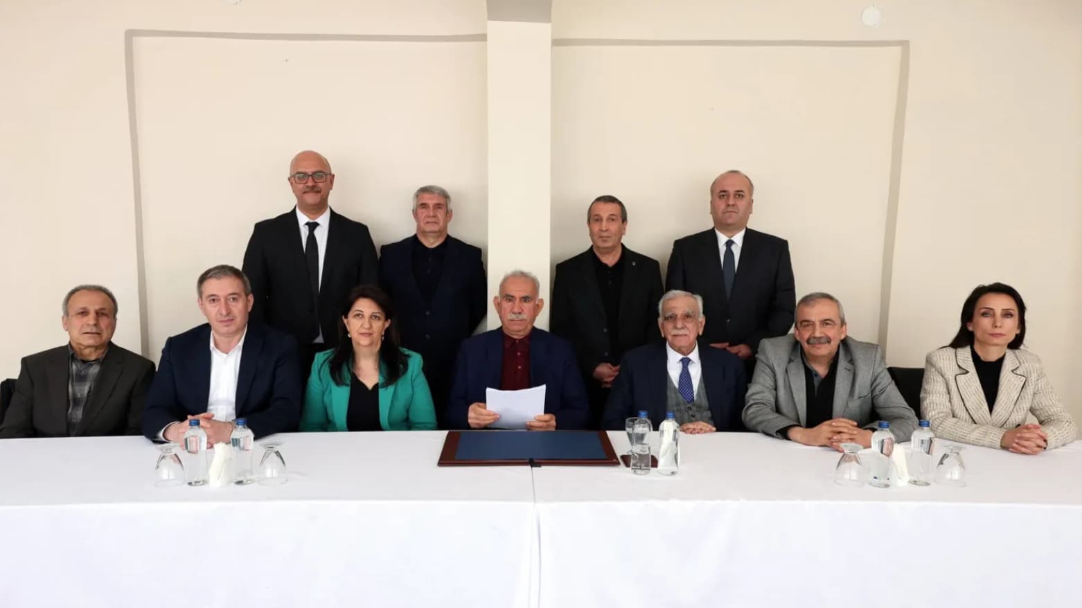 مستشار لإردوغان: أوجلان سيشارك في لجنة لنزع السلاح