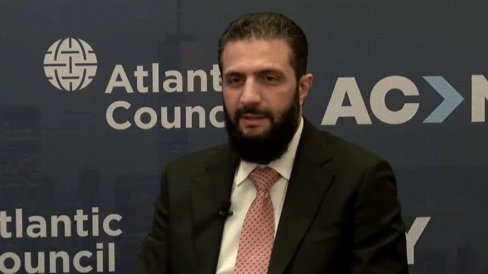 الشرع لـ: علاقاتنا ممتازة مع الإقليم وتنسيقنا مستمر مع القيادة الكوردية لحفظ الاستقرار