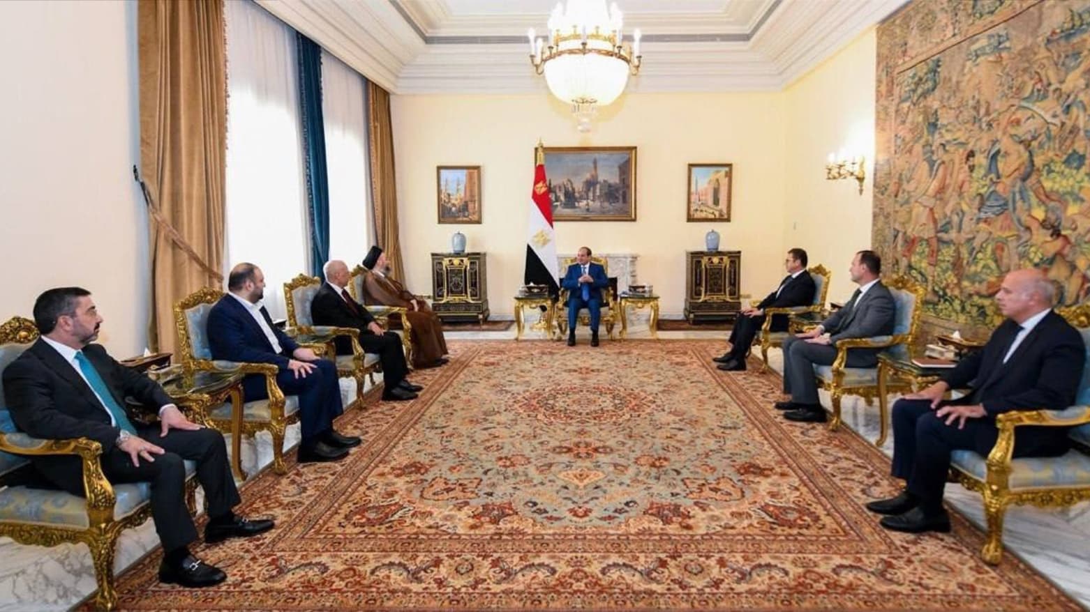 الحكيم للسيسي: دعم سياسي للحكومة الاتحادية لمعالجة السلاح خارج إطار الدولة