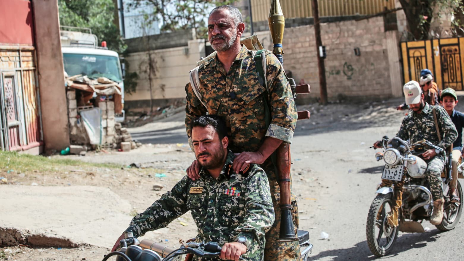 Houthis Take Remaining Government-Held Islands Near Bab al-Mandeb