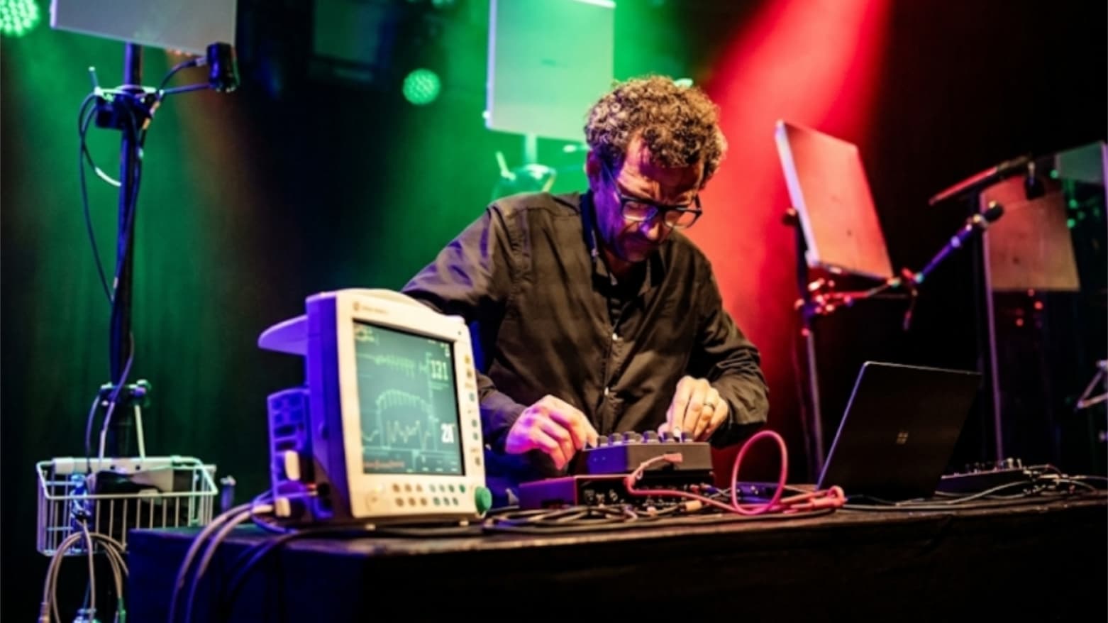 Kurdish Musician Hardi Kurda Brings Experimental Sound Art to Sweden