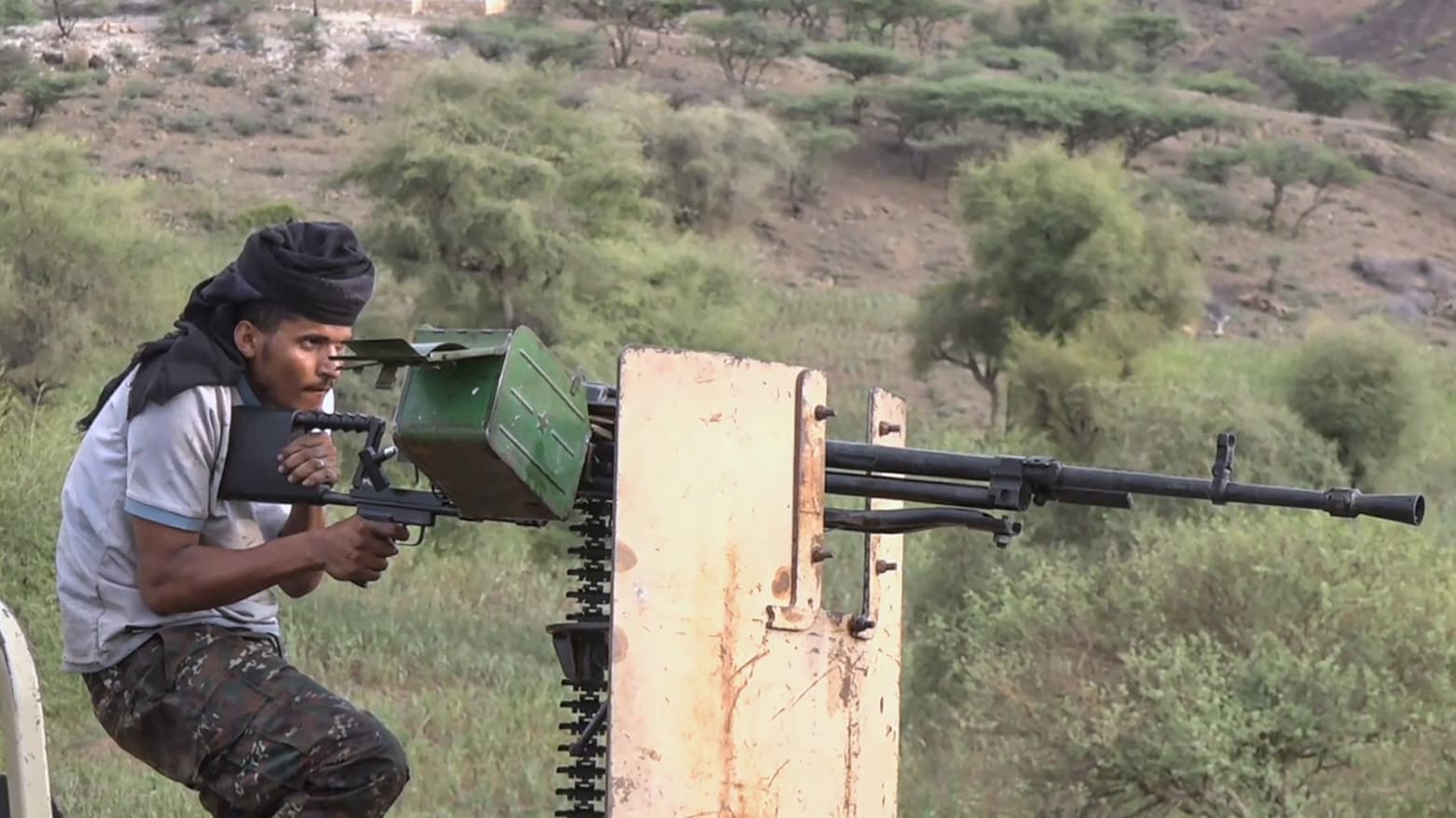 Israel Prepares for Possible Houthi Attacks as Houthis Target Saudi Military Base