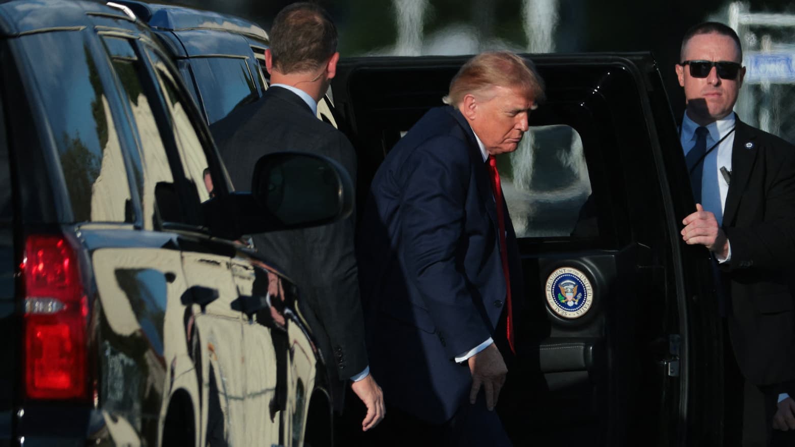 Trump Says Houthis Agree Not to Fight US as Saudi Arabia Faces Escalating Attacks