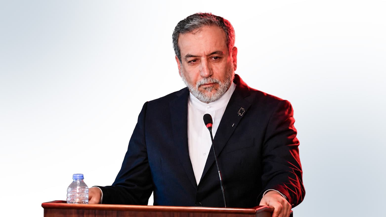 Araghchi: Iran will not back down from its Hormuz conditions, waiting for US final position