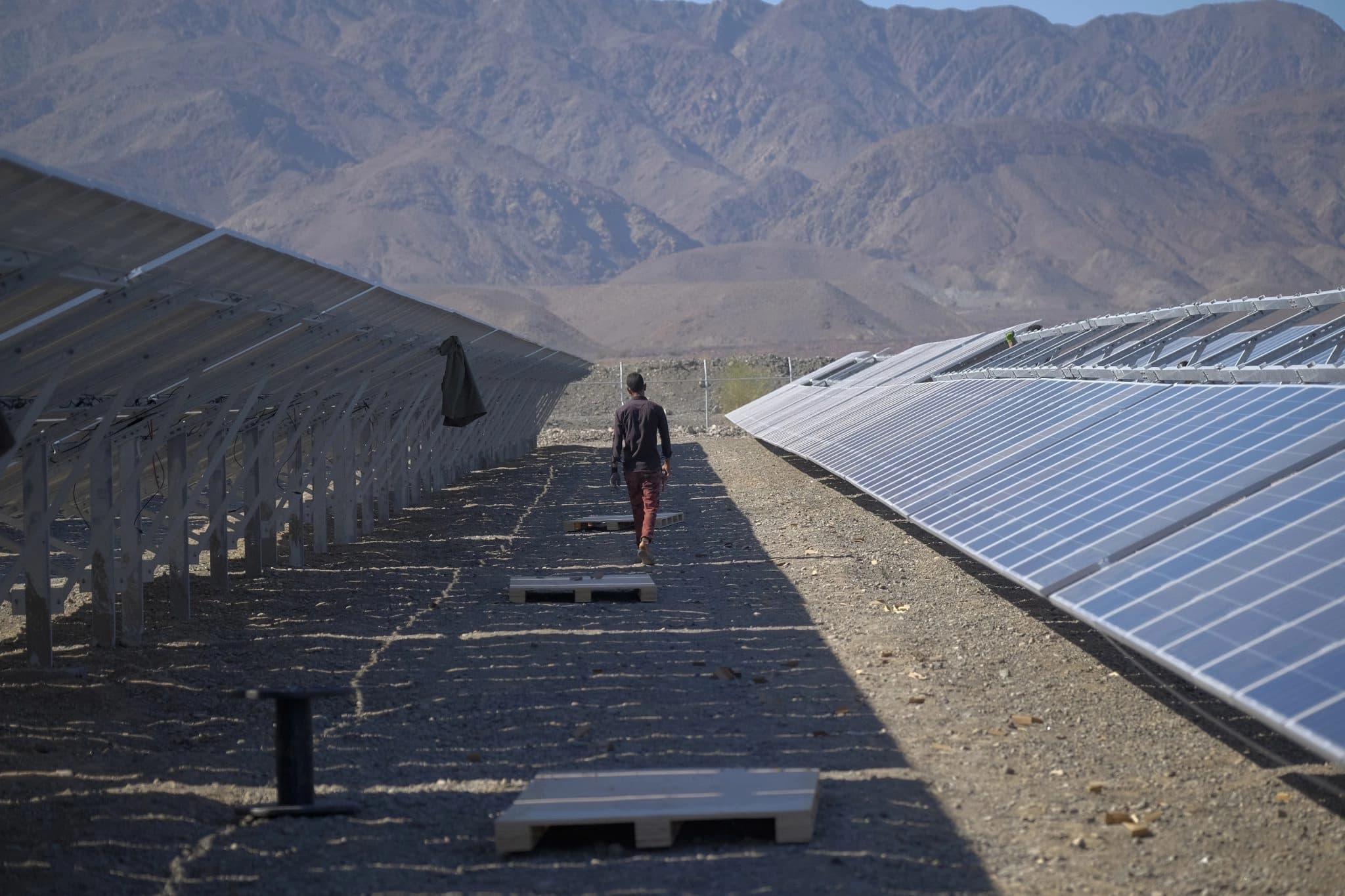 Iran announces renewable energy development program in bid to counter national fuel crisis
