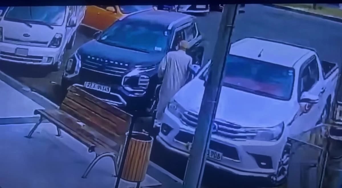 لە پەنچەرکردنی تایەوە بۆ دزینی پارەی بانک؛ "دزێکی مەترسیدار"لە کەرکووک دەستگیرکرا