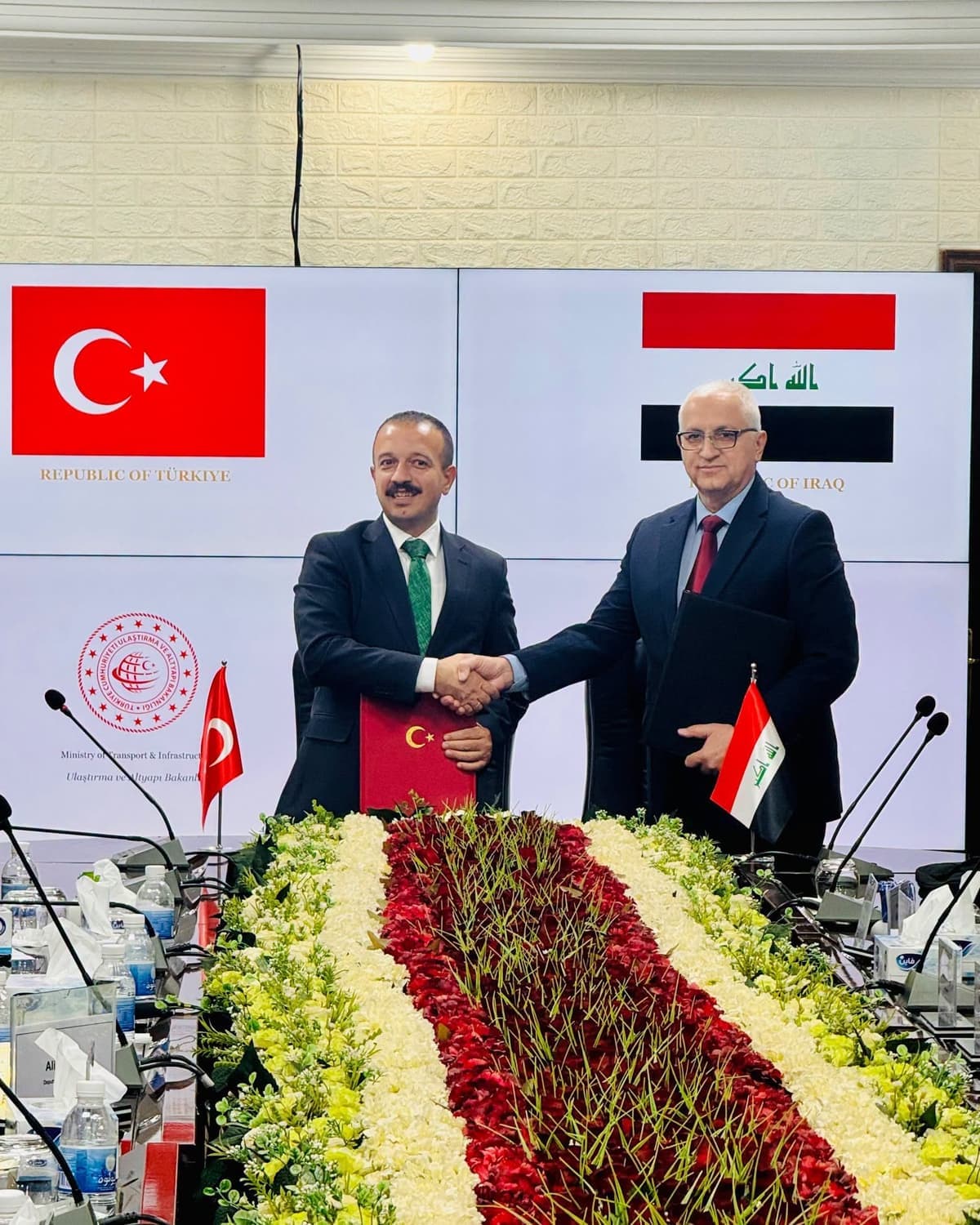 عێراق و تورکیا لەسەر رەشنووسی رێککەوتنی گواستنەوە رێککەوتن