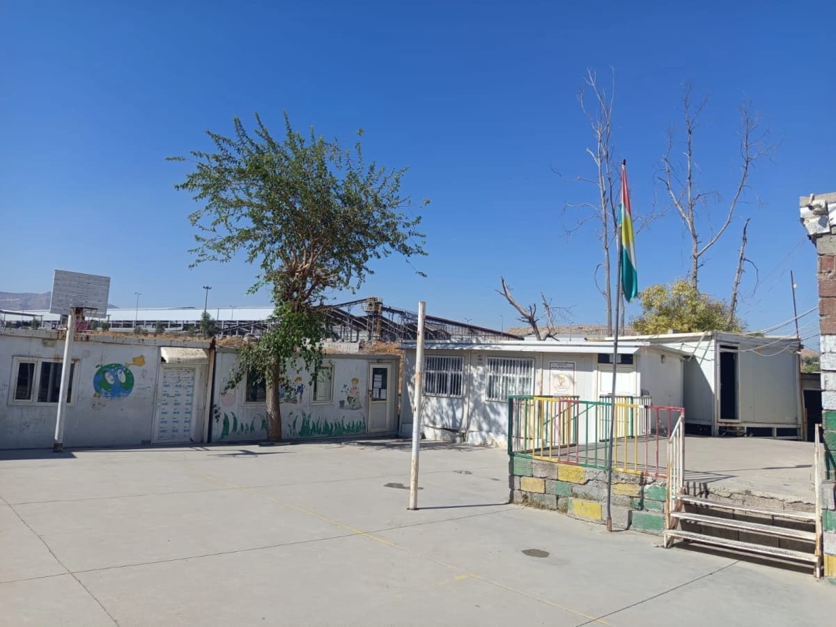 پەروەردەی دەوروبەری هەولێر دەنگۆی نەبوونی بەڕێوەبەر لە قوتابخانەیەک رەتدەکاتەوە