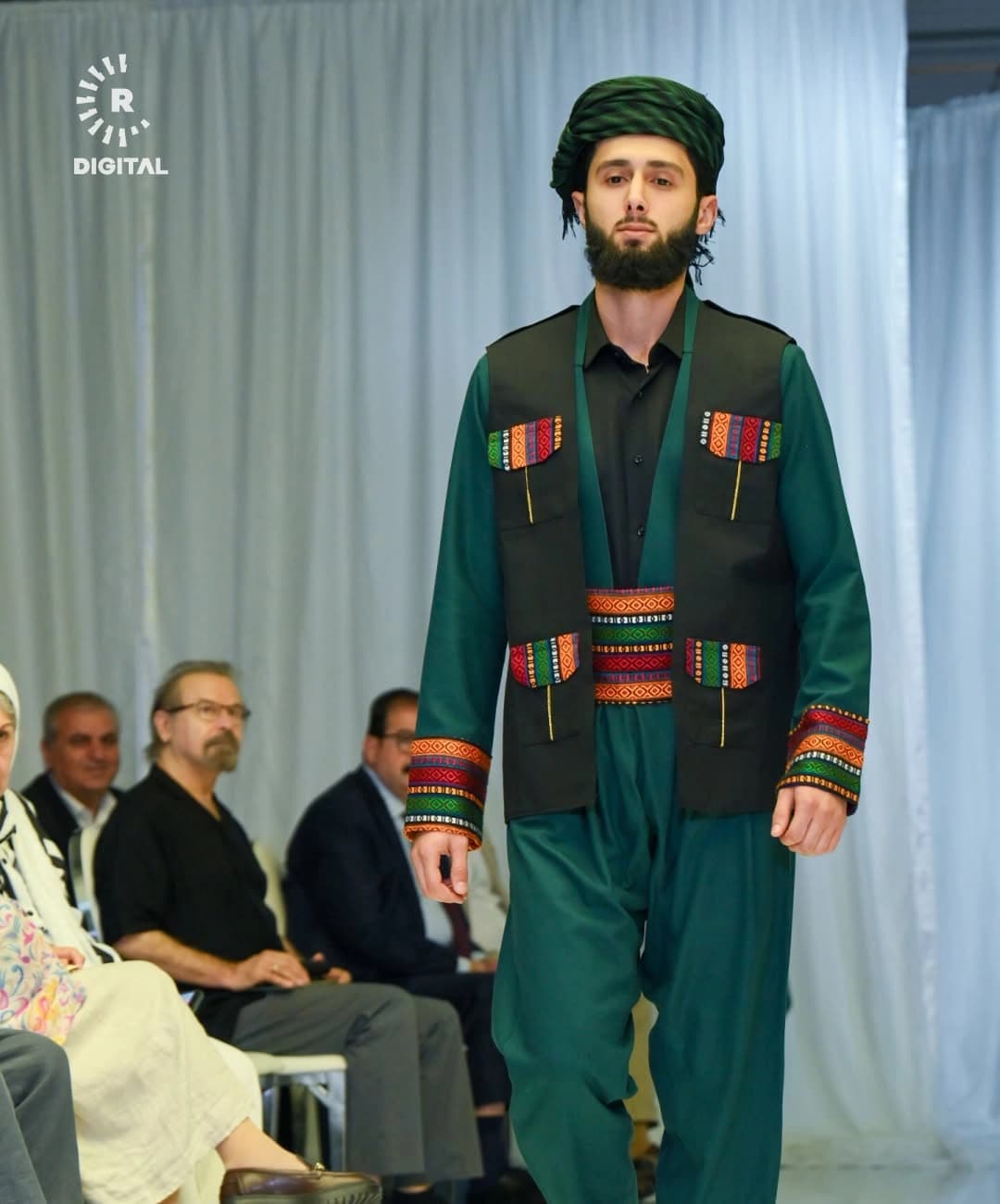 وێنە؛ "نمایشی جلوبەرگی دۆنادۆن"لە هەولێر