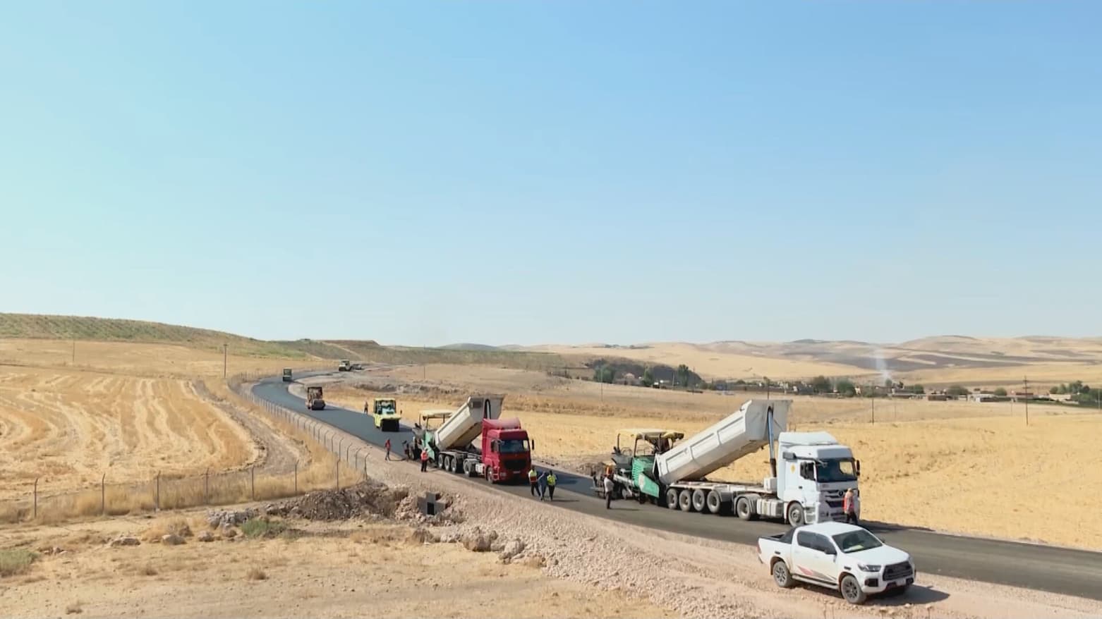 بتكلفة 4 مليارات دينار.. حكومة إقليم كوردستان تُطلق مشروعاً لتعبيد طرق 6 قرى في قضاء شيخان