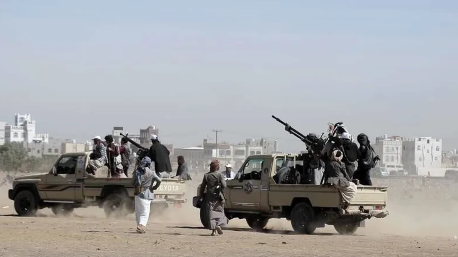 محادثات غير معلنة في مسقط بين مسؤولين أمريكيين والحوثيين