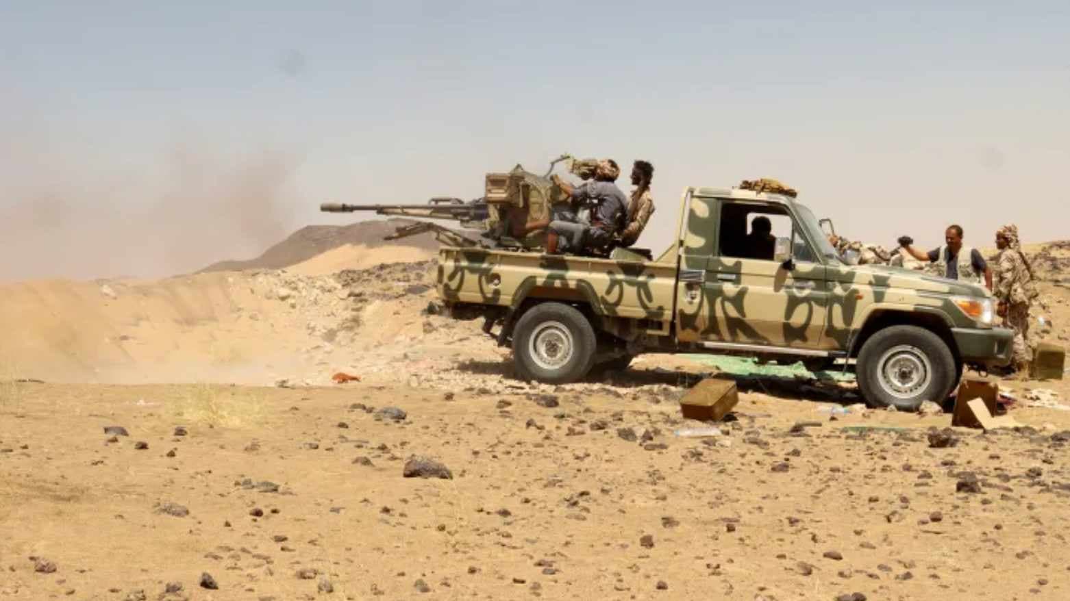 معارك عنيفة بتعز وغارات جوية تستهدف الحوثيين في مأرب والجوف