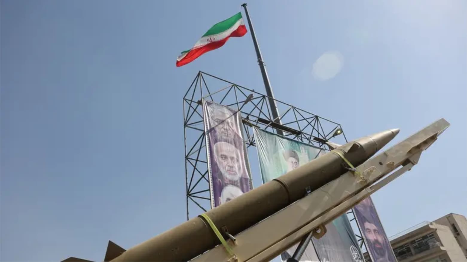 الحرس الثوري الإيراني يوجه تهديدات غير مسبوقة ويكشف عن تغييرات جذرية في عقيدته العسكرية