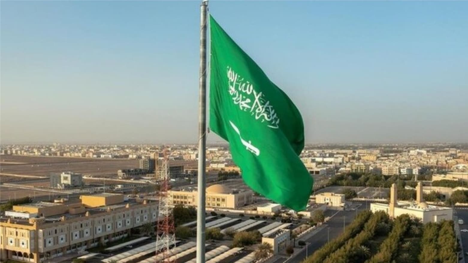 زەنگی ئاگادارکردنەوە لە ریاز لێدرا