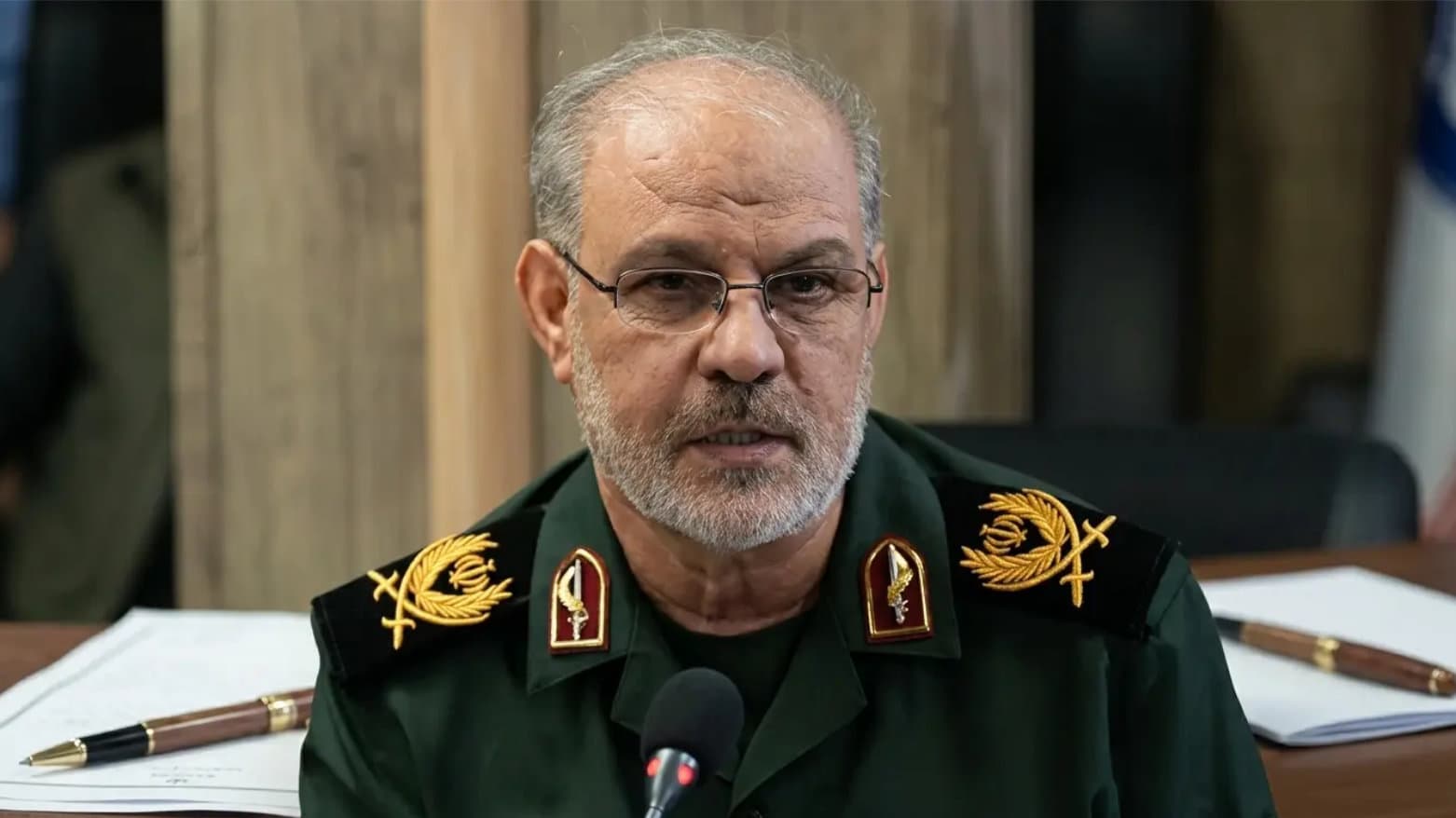 سوپای پاسداران: ئەمریکا هەوڵی داوە پەیوەندیمان پێوە بکات