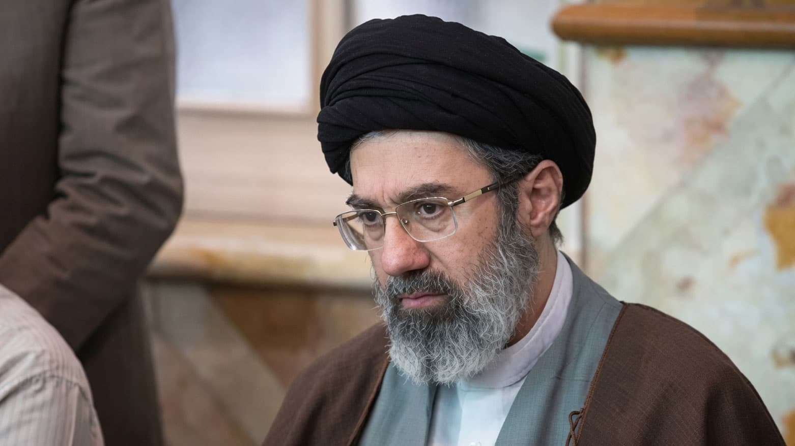 موجتەبا خامنەیی: نەیارەکانمان توانای پێشڕەوییان لە ناوچەکە نەماوە