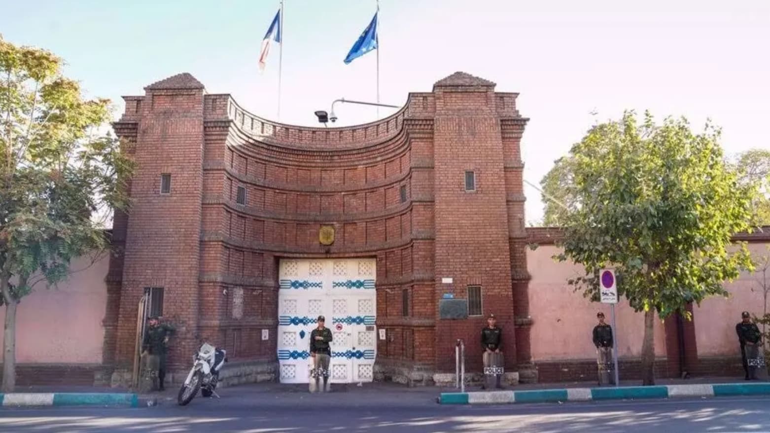 Iran Closes French Language Centre in Tehran, Accuses It of ‘Illegal Activities’
