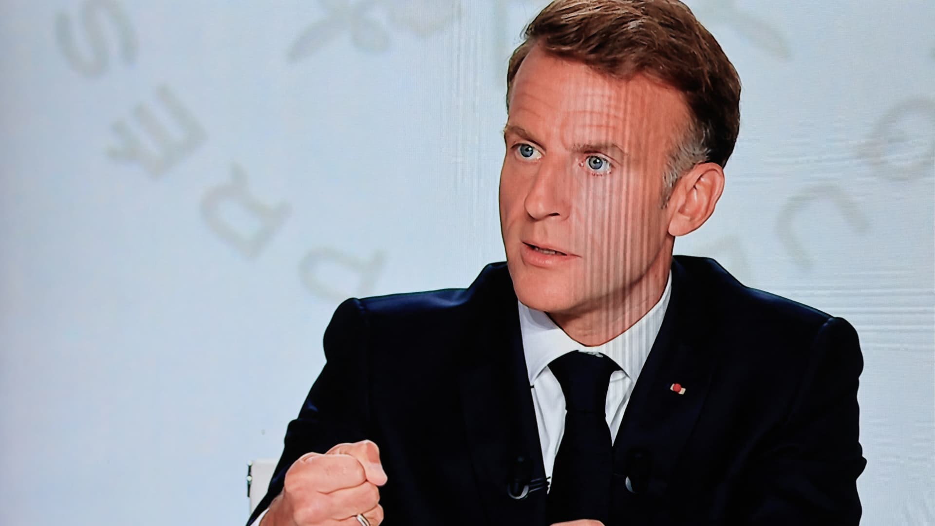 Macron Says France to Deploy Military Assets to Protect Saudi Oil Port