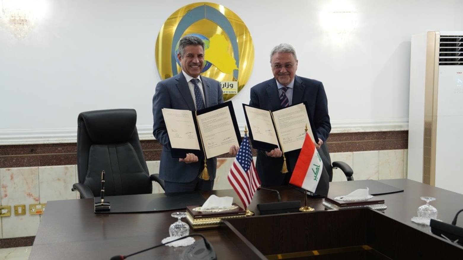 Iraq, US Sign Agreement Transferring Diplomatic Support Site at Baghdad Airport