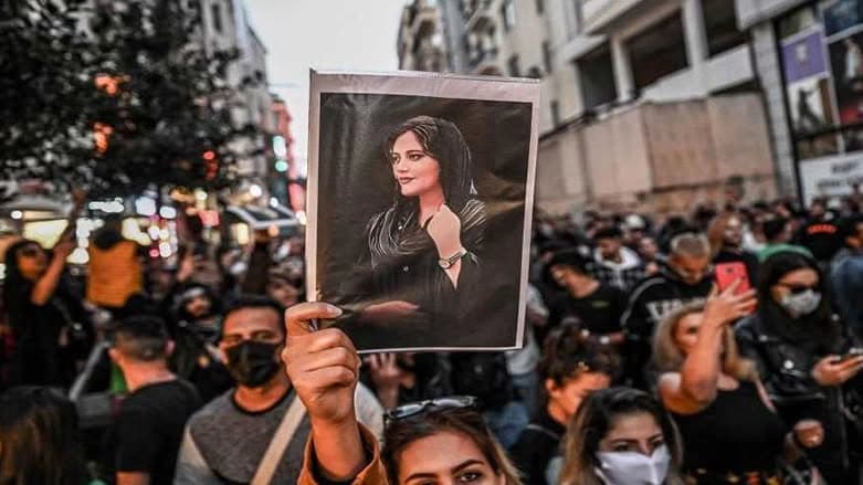 الفيلم الإيراني "بذرة التين المقدس"لمحمد رسولوف يستعيد أجواء تظاهرات مقتل الكوردية مهسا أميني