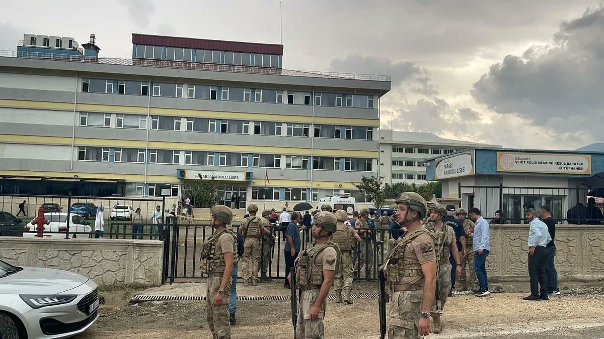 لە تورکیا هێرش کرایە سەر قوتابخانەیەک و مامۆستایەک کوژرا